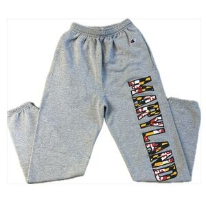 💕 Women’s Champion Maryland sweatpants in grey w/the MD flag printed on left leg
